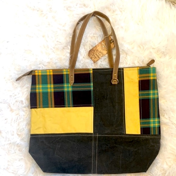 Patchwork Tote Bag | Upcyclyed Bag | Canvas & Leather - Picture 6 of 7